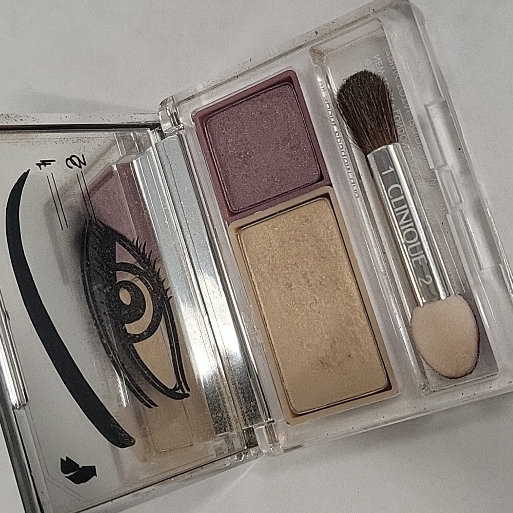 Clinique eye shadow duo